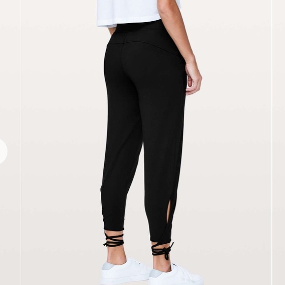 Lululemon spirited sissone pant - Picture 5 of 8